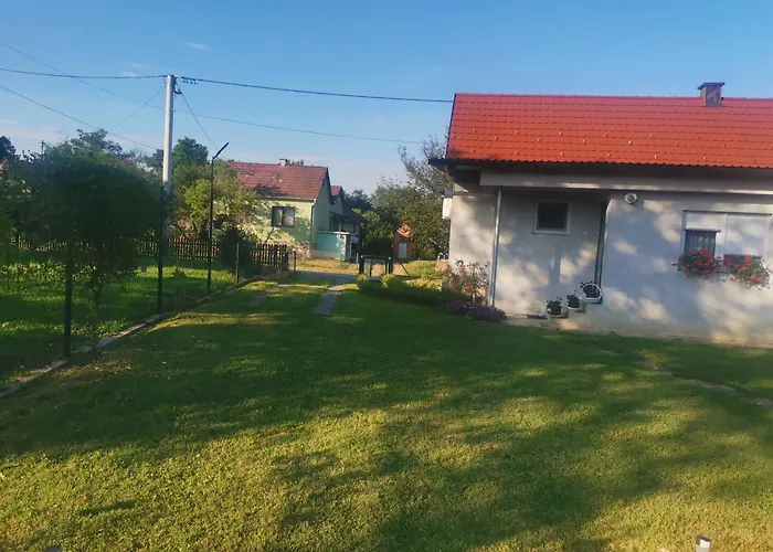 Holiday House Zoki