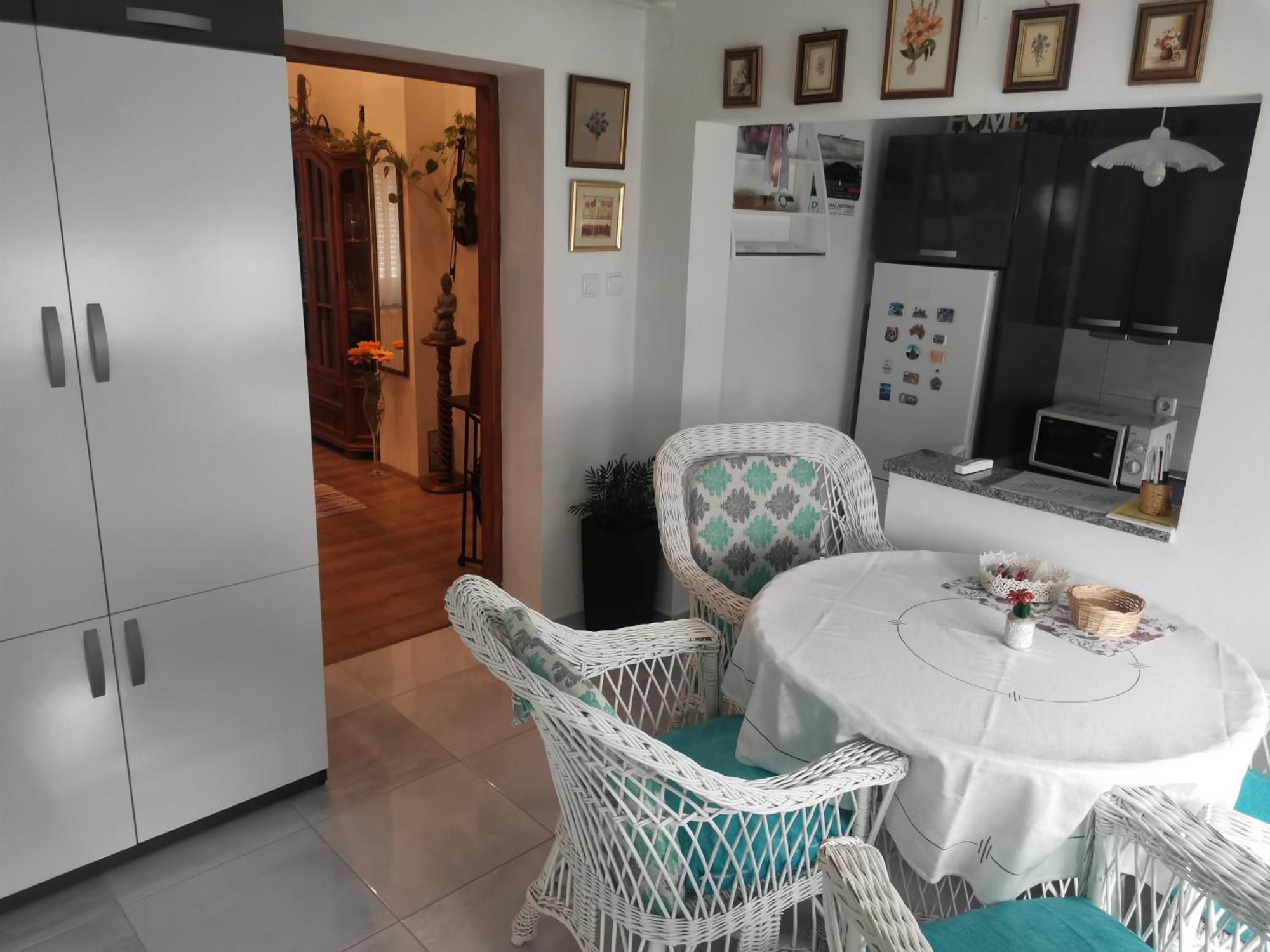 House Zoki Apartment